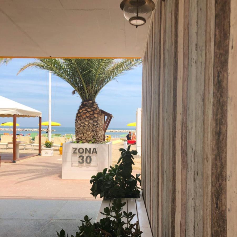 Hotel Atlantic & Spa Gabicce Mare Bagian luar foto