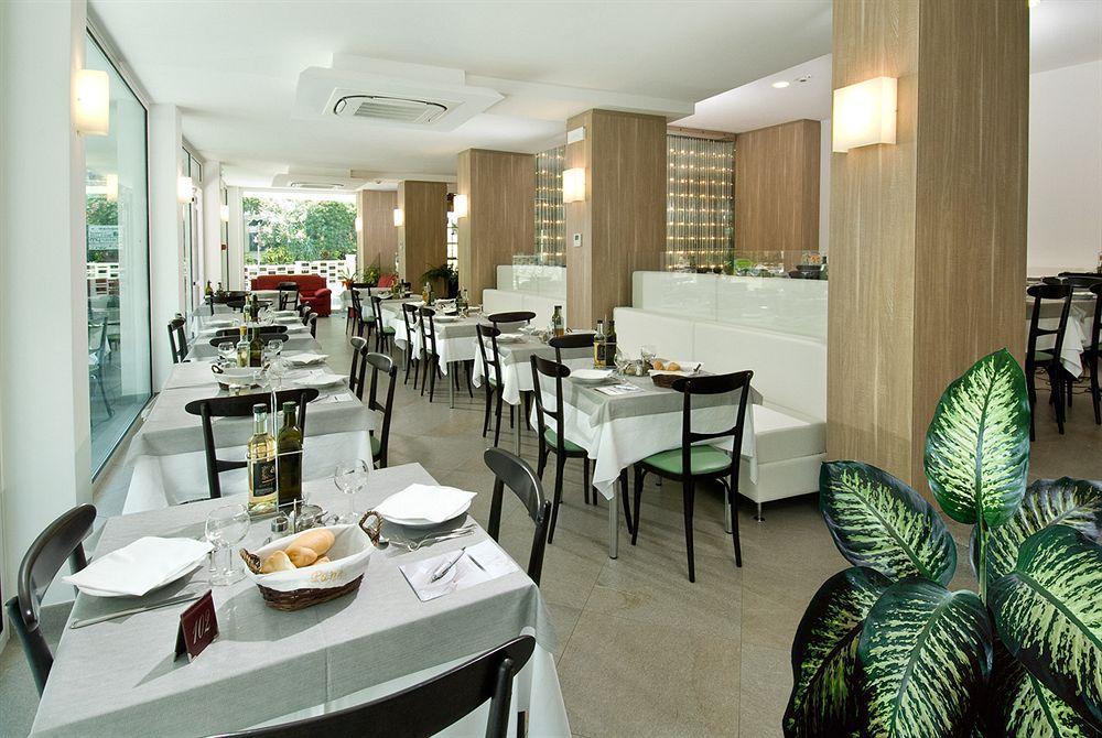 Hotel Atlantic & Spa Gabicce Mare Bagian luar foto