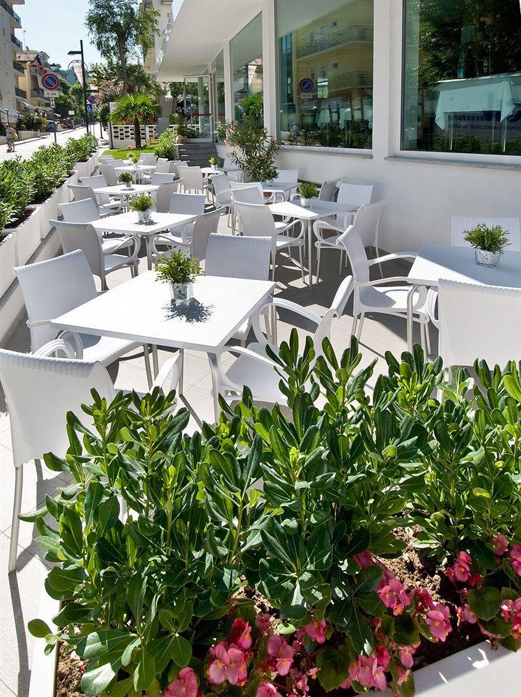 Hotel Atlantic & Spa Gabicce Mare Bagian luar foto