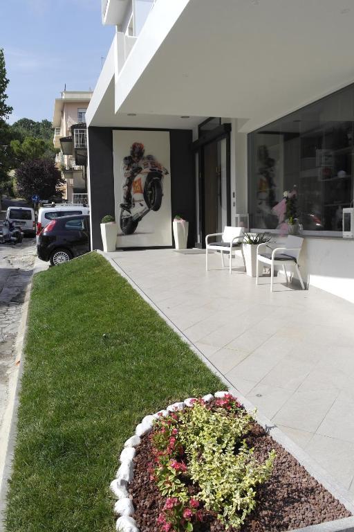 Hotel Atlantic & Spa Gabicce Mare Bagian luar foto