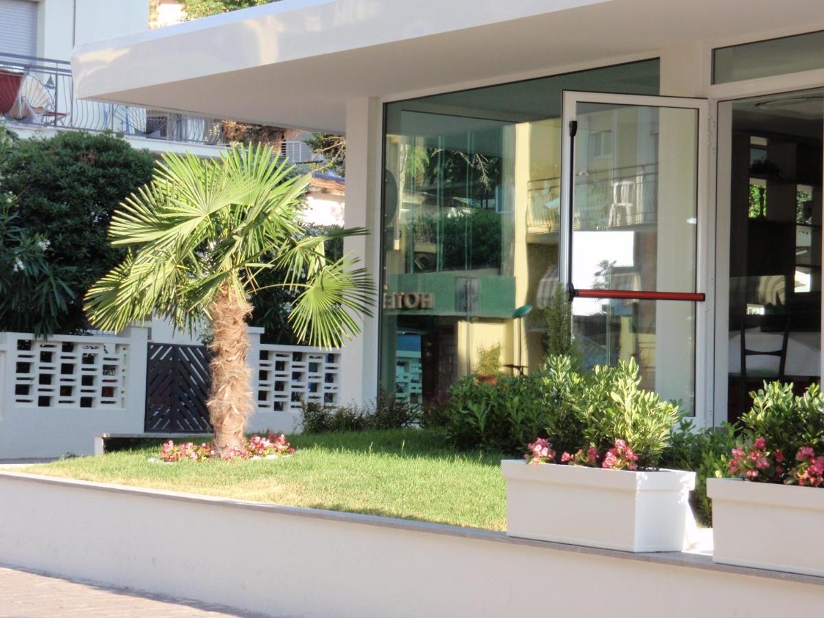 Hotel Atlantic & Spa Gabicce Mare Bagian luar foto