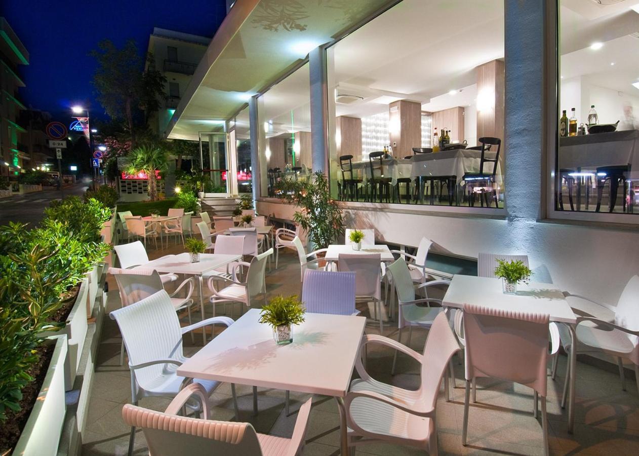 Hotel Atlantic & Spa Gabicce Mare Bagian luar foto